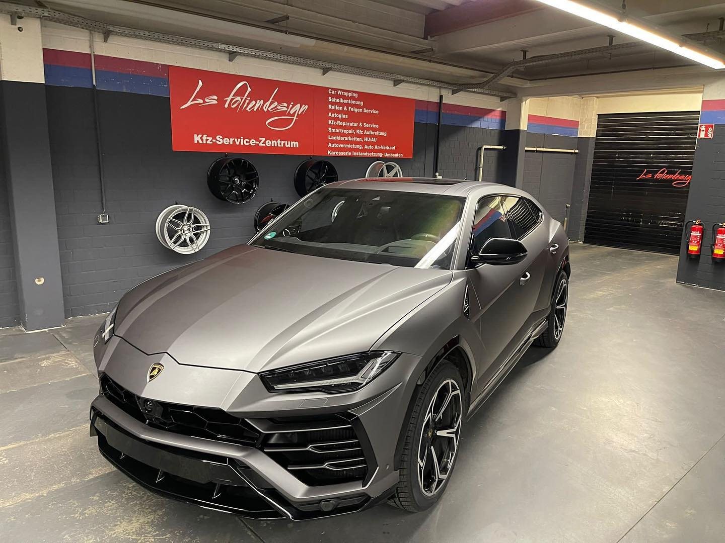 Lamborghini Urus Vollfolierung